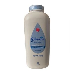 Johnson’s Aloe & Vitamin E Baby Powder